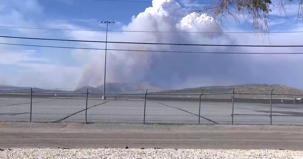 Bug Fire near California-Nevada border prompts school closures