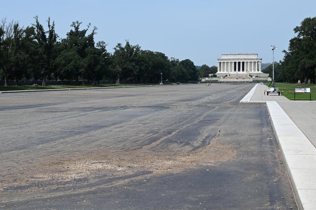 US-POLITICS-TRUMP-REFLECTING-POOL