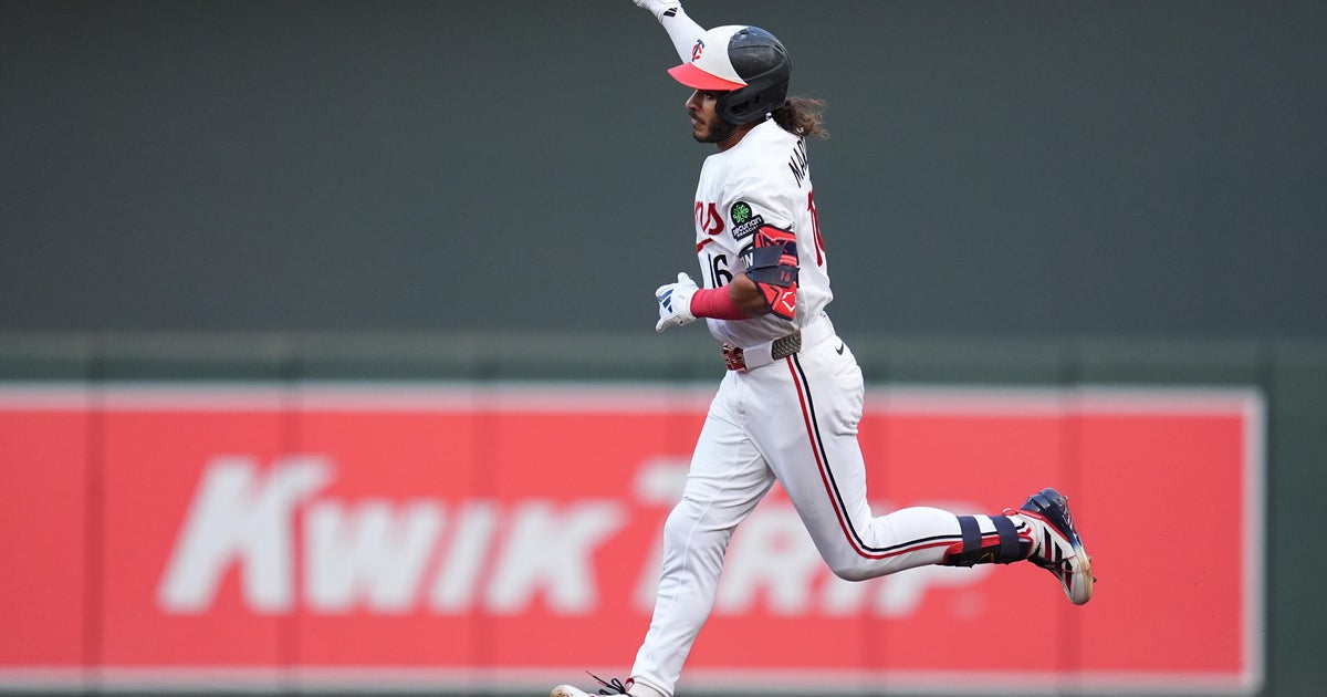 Martin goes 4 for 5, including a home run in the Twins’ 9-5 win over the Orioles