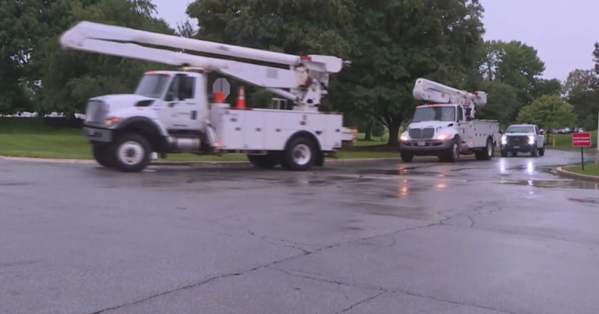 Widespread power outages, long lines at gas stations in Northwest Indiana in wake of Tuesday's storms