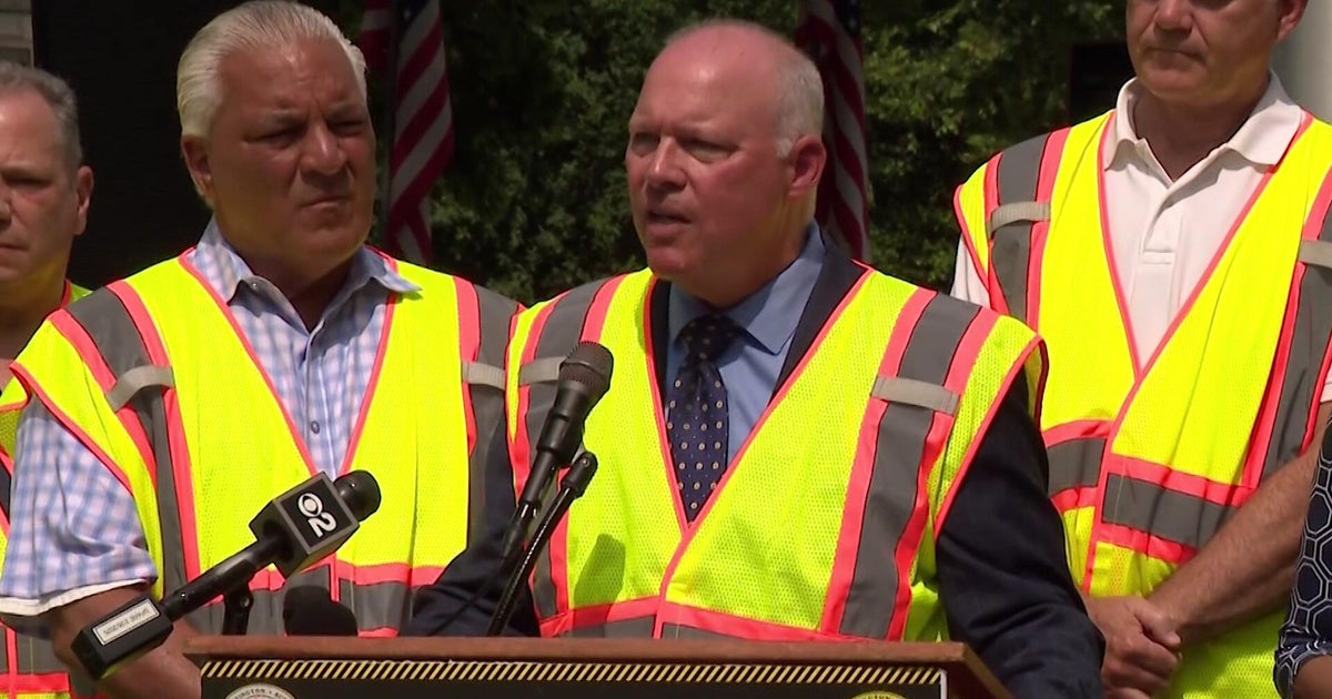 Source image for "After Long Island crash that killed a road worker, officials plead with the public to slow down, drive cautiously"
