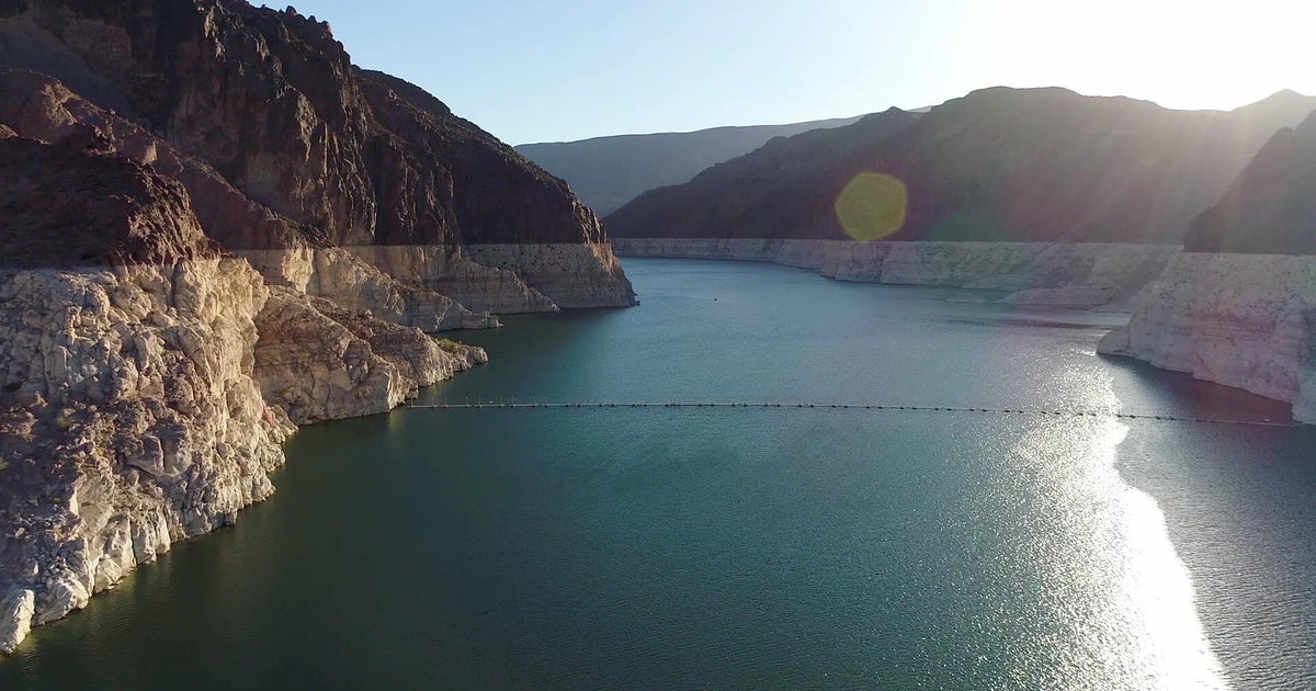Running Dry: The fight for the West's dwindling water supply | 60 Minutes Archive