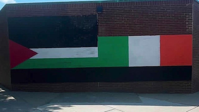 Charlestown mural 