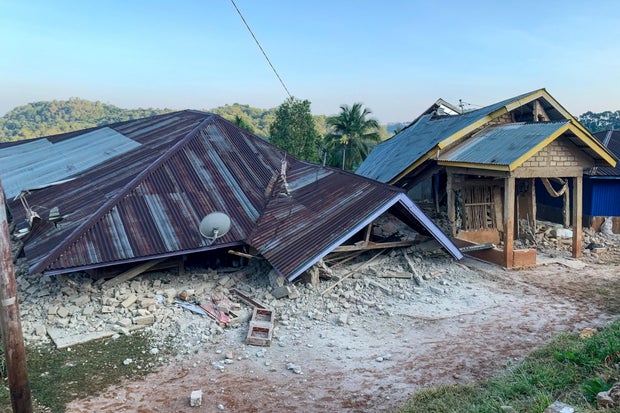 TOPSHOT-INDONESIA-QUAKE