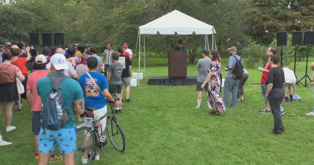 Rally to push new Protecting Renters Ordinance held in Chicago's ...