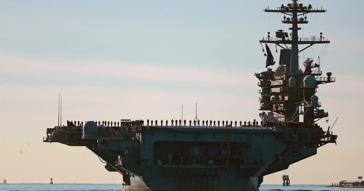 Командирът на CENTCOM се опитва да смекчи опасенията относно USS Abraham Lincoln