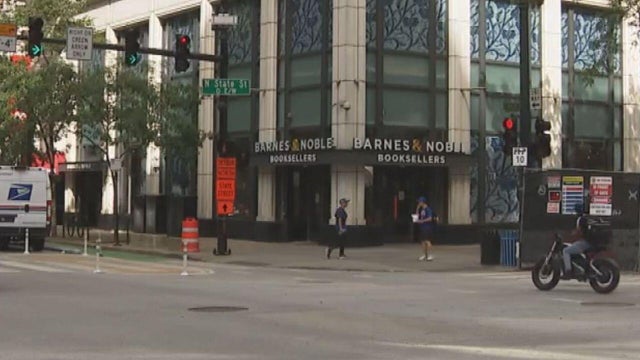 Loop Barnes and Noble 
