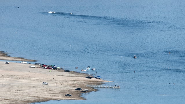 Lake Mead And Lake Powell Fall To Historically Low Combined Water Level 