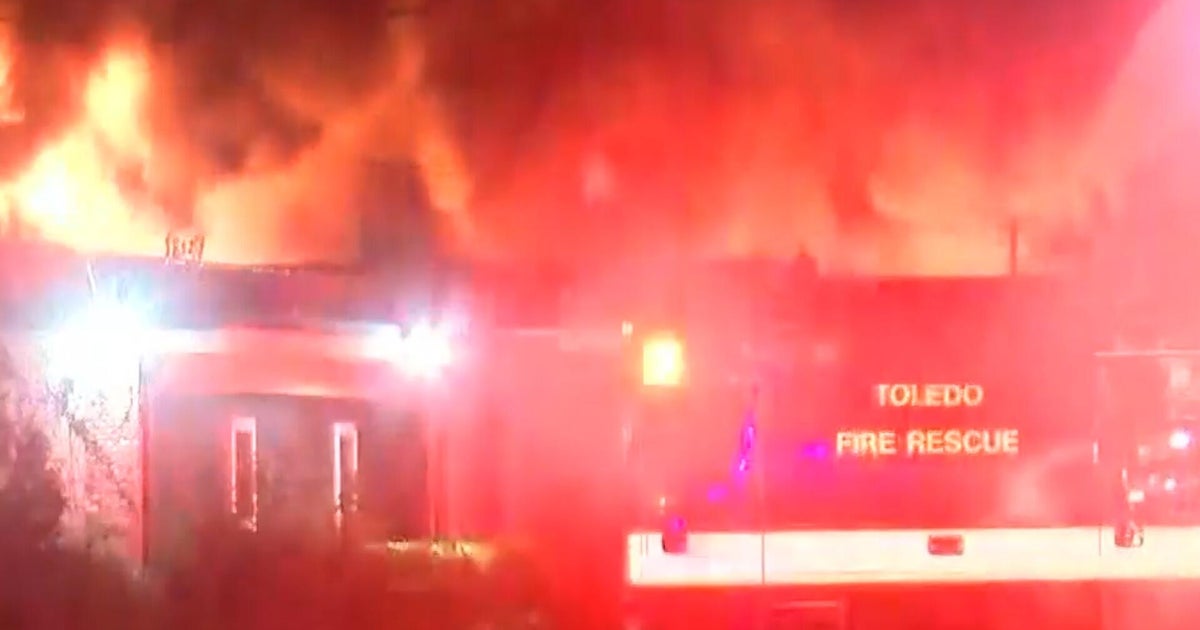 Explosions kill 2 workers in Ohio industrial recycling plant, spark massive fire
