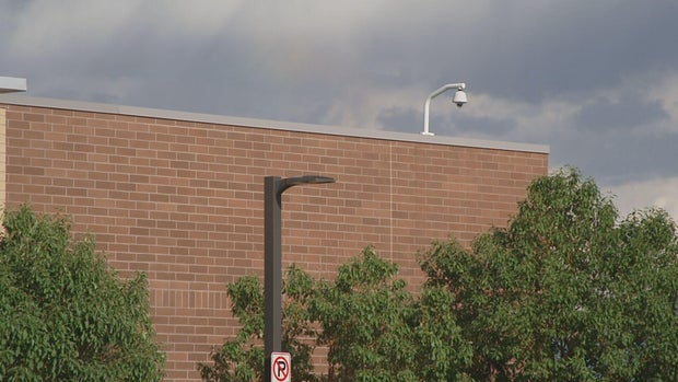 27j-school-ai-parking-lot-tech-10pkg-transfer-frame-528.jpg