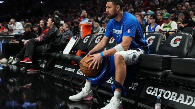 Dallas Mavericks v Portland Trail Blazers 