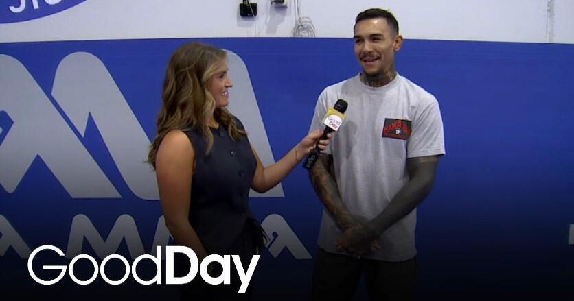 Bella is chatting with MMA fighter Andre Fili!