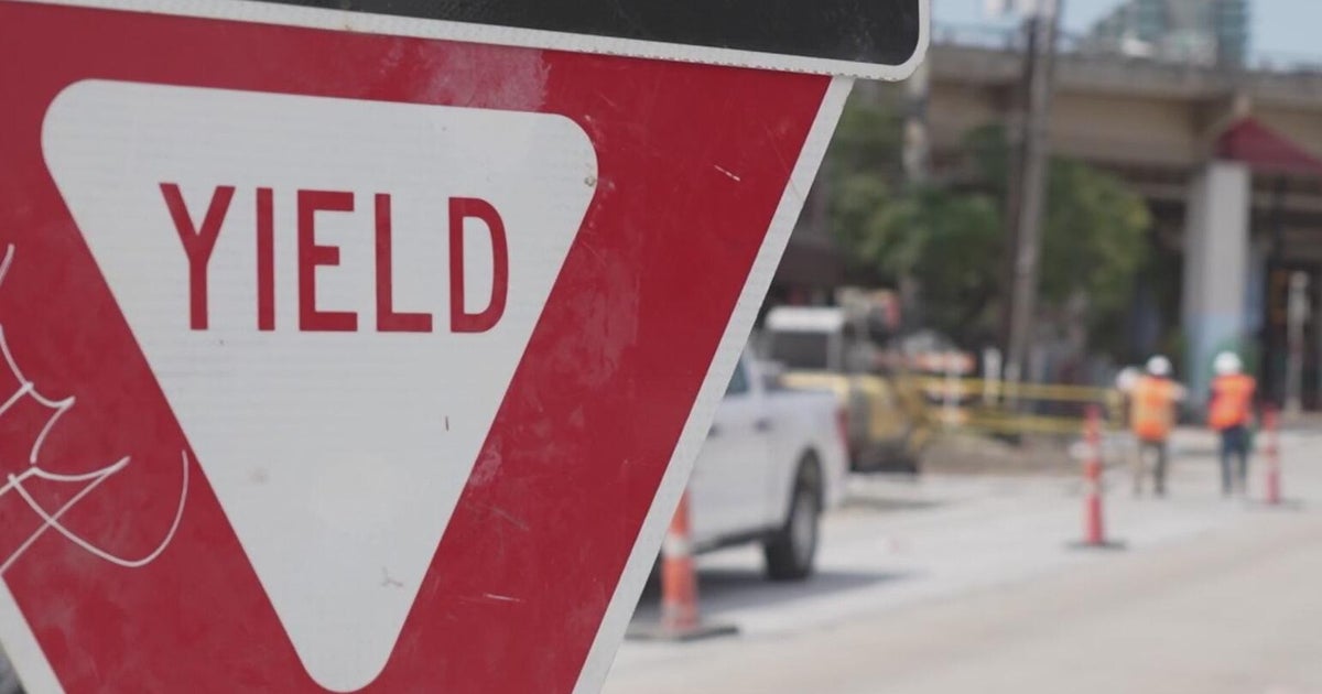 Deep Ellum businesses strained as long‑running work drags on