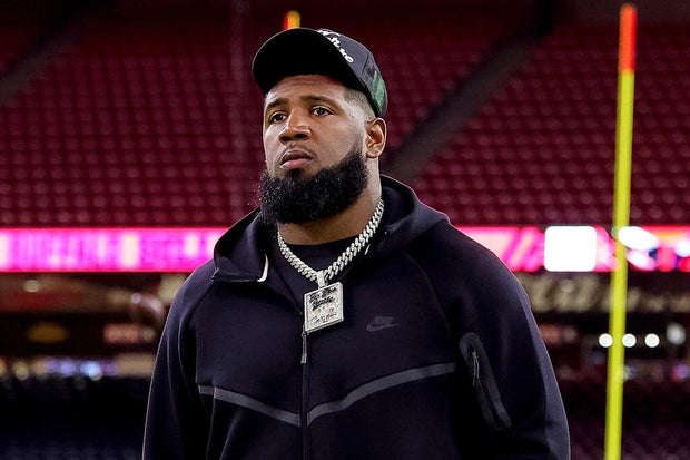 Buffalo Bills defensive tackle Ed Oliver mourning death of 2-year-old son