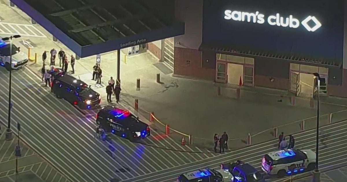 Suspect dead, officer hurt in shooting at Burleson's Sam's Club