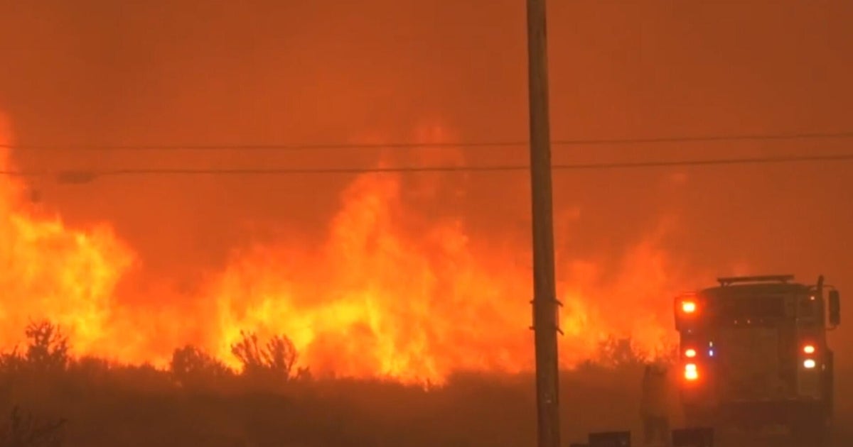 Thousands flee the Hawk Fire in Reno