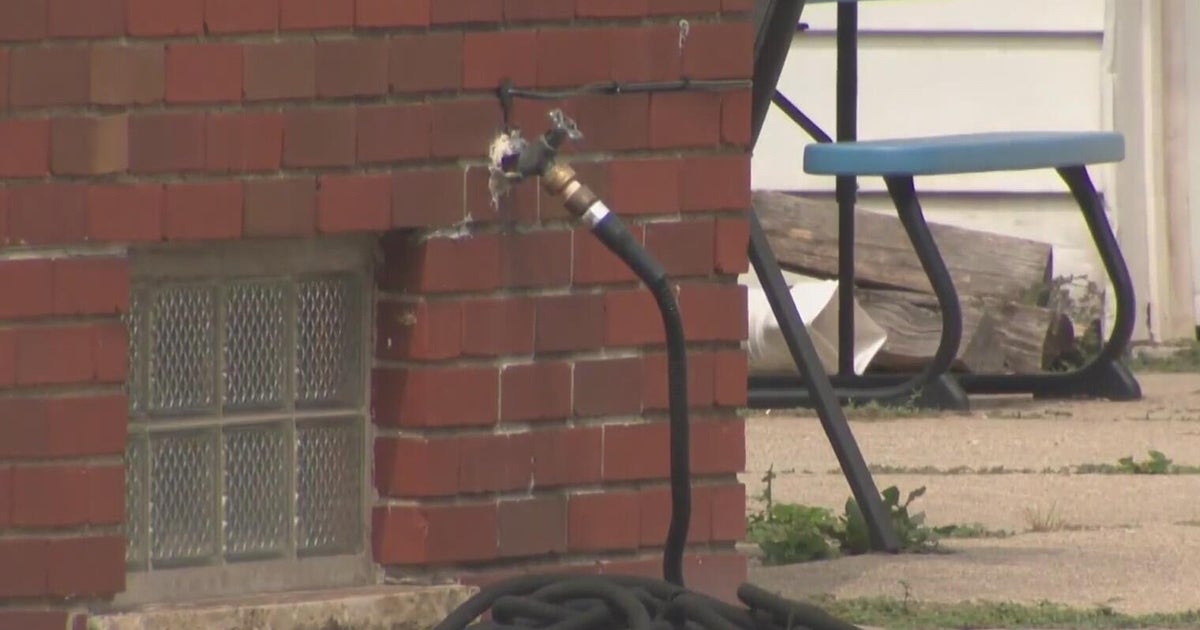 Lincoln Park residents push back on rising water rates