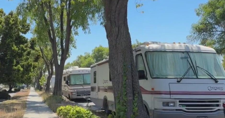 Palo Alto considers banning oversized vehicles, RVs from parking on certain streets