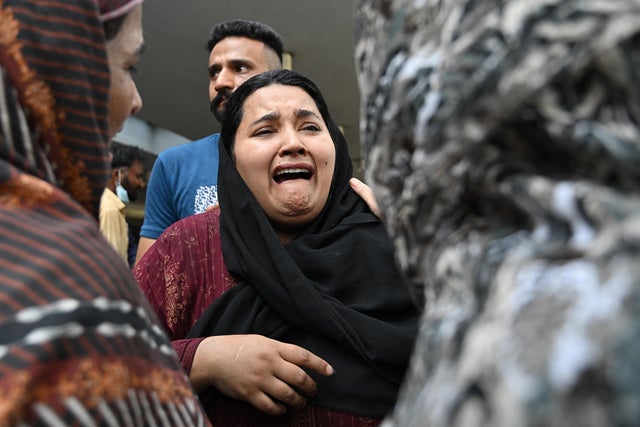 Fire in Pakistan hospital nursery kills 14 newborns, officials say - CBS News