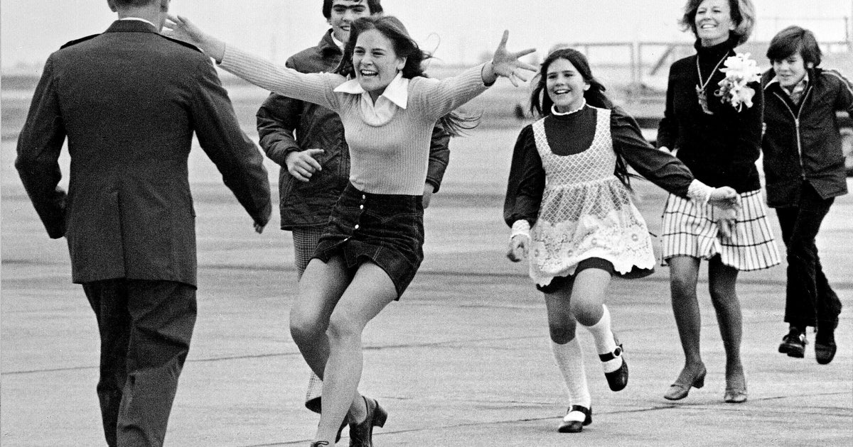 Photographer of iconic Vietnam War photo Burst of Joy dies at 99