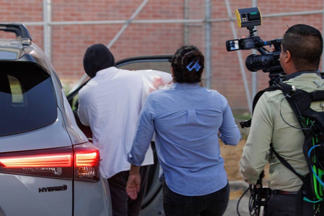 ICE agent Christian Castro released from Texas jail without extradition, suspended without pay; Minnesota fears he may flee to Mexico