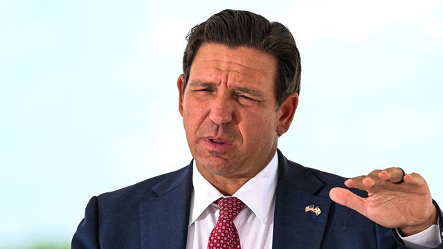 desantis.jpg 