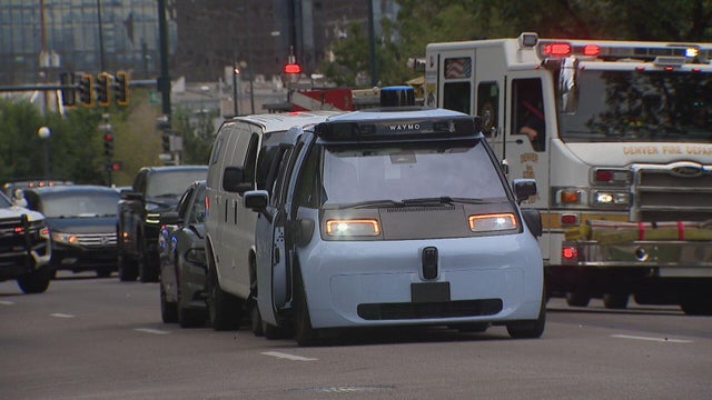 waymo-denver-crash-10pkg-transfer-frame-290.jpg 