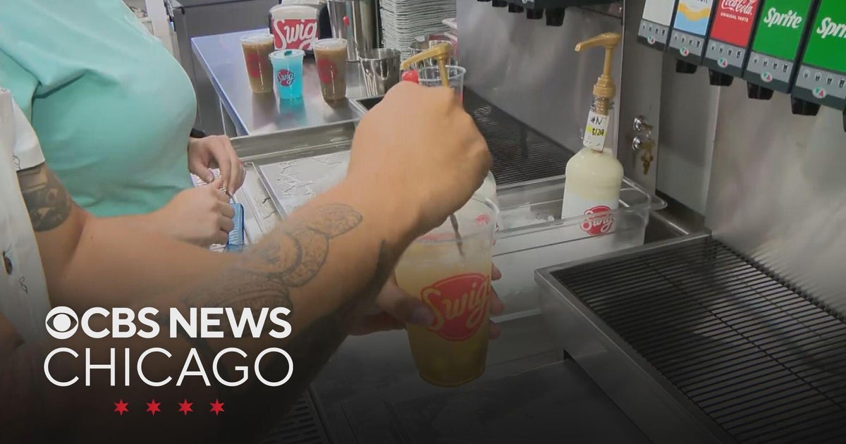 Viral "dirty soda" chain Swig comes to Chicago area