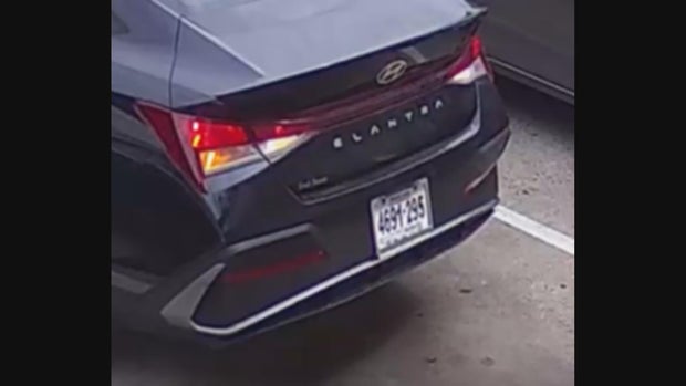 Gas station employee robbed at gunpoint of daily deposit in North Philadelphia, police say 