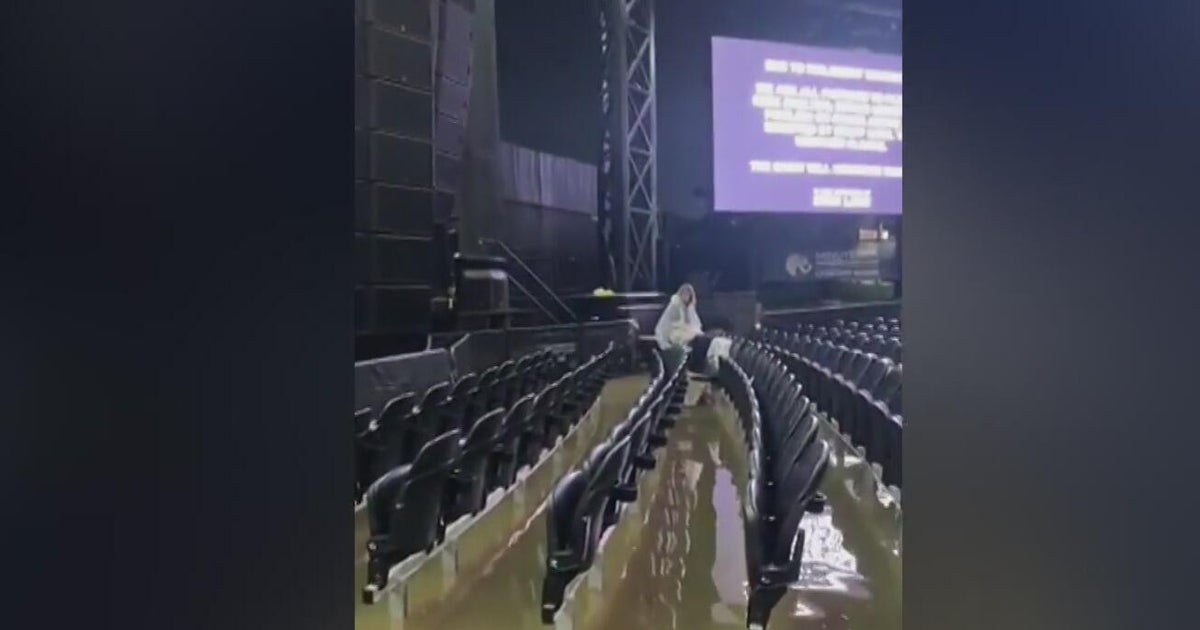 Flooding swamps concertgoers amid severe weather in Pittsburgh area