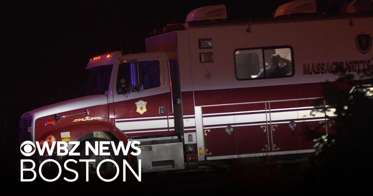 Small plane crashes in Massachusetts, killing 2 people