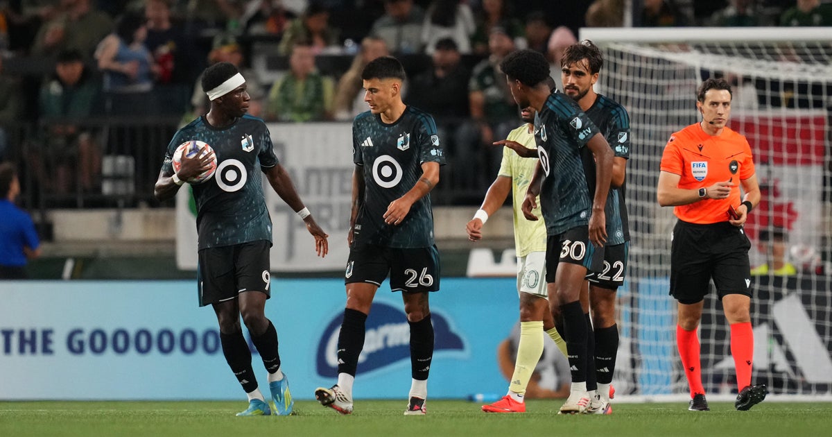 Vincent Janssen scores first 3 MLS goals in Timbers’ wild 5-4 victory over Minnesota United