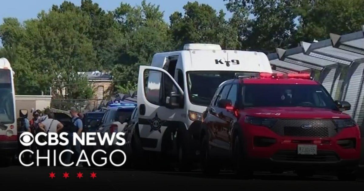 CTA Red Line service disrupted after person dies on tracks - CBS Chicago