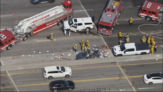 405-freeway-crash.jpg 