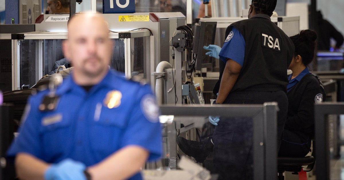 Новата програма на TSA ще позволи на някои хора да преминат през охраната без билет