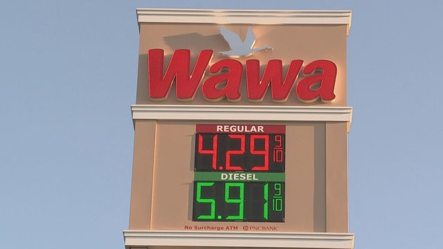 23pkg-ea-labor-day-gas-prices-transfer-frame-1447.jpg 