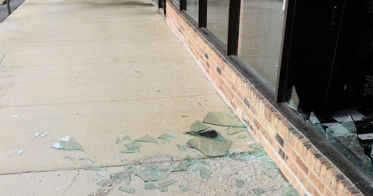 Gaming machines destroyed as burglars strike restaurant in Schaumburg, Illinois