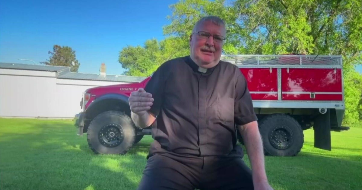 Minnesota priest who ministered at Ground Zero on 9/11 returning to NYC 25 years later