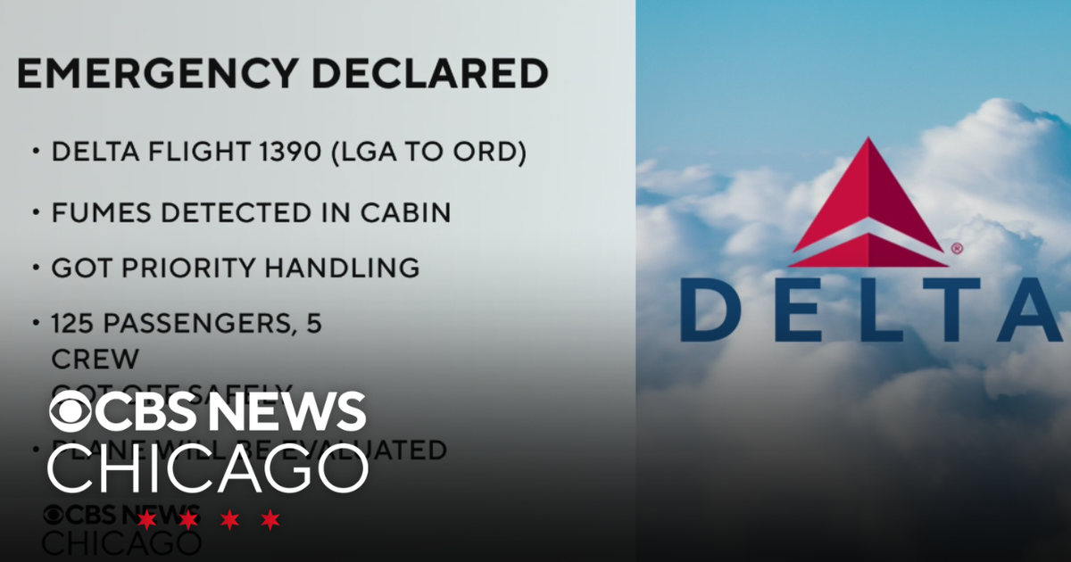 Delta Air Lines flight from New York declares emergency while landing in Chicago due to "fumes"; all 125 passengers and five crew safe
