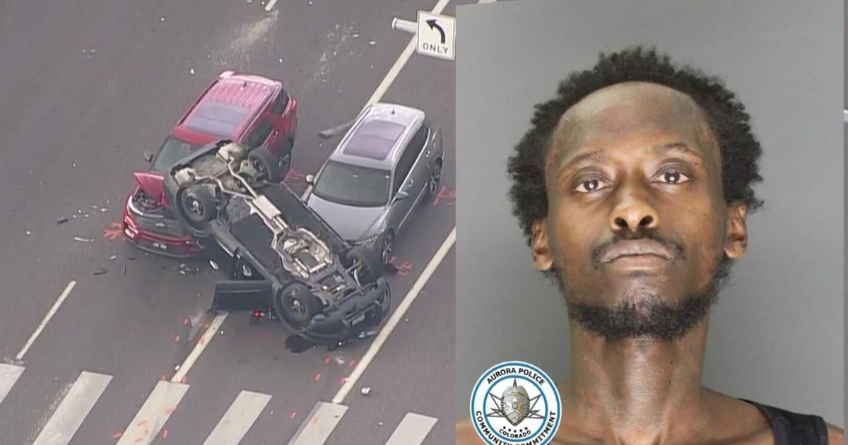 2 Aurora police officers involved in crash, suspect arrested