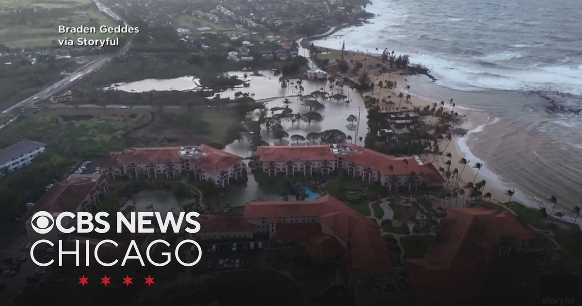 Thousands in Hawaii without power after Hurricane Lowell