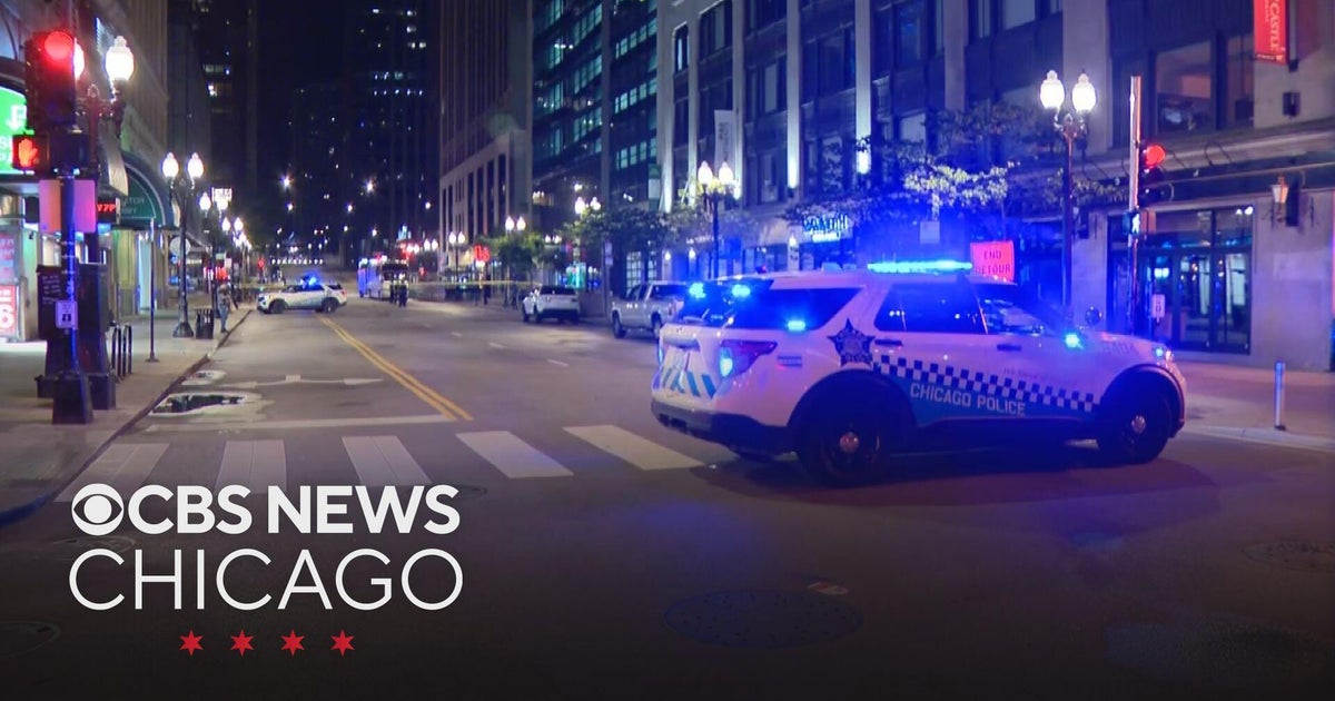 Man stabbed during fight in Loop, Chicago police say