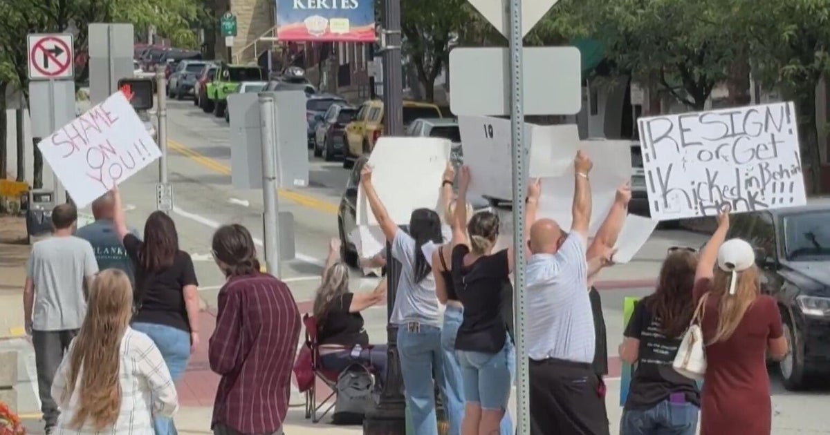 814 Pred Hunters group leads protest against DA outside Westmoreland ...