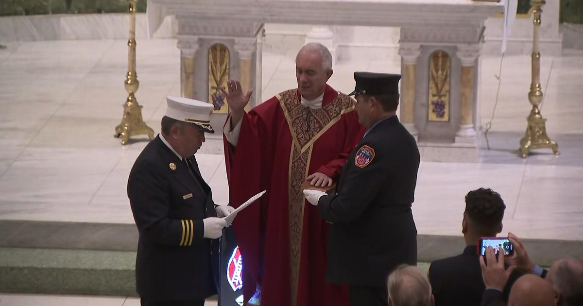 Former firefighter who joined priesthood after 9/11 named honorary FDNY chaplain