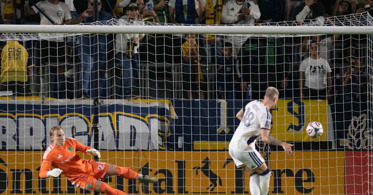 Marco Reus' penalty kick goal leads Galaxy to 1-1 draw with Sounders