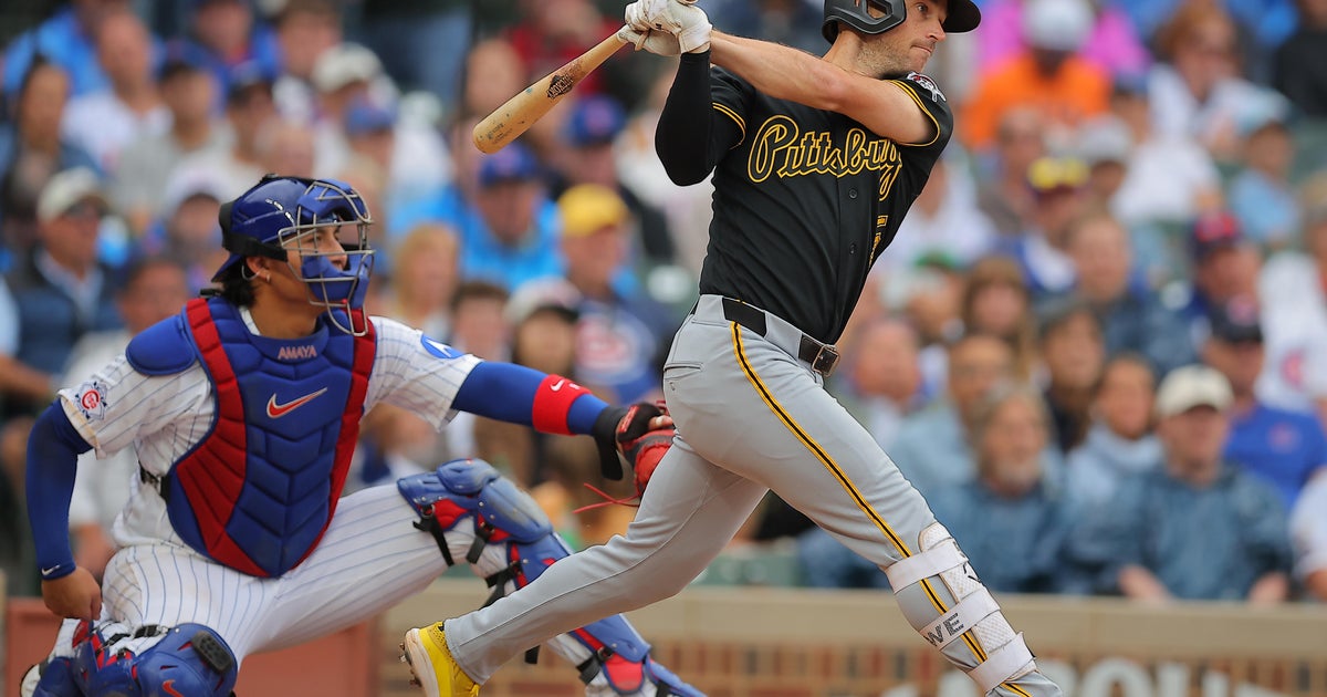 Cubs lose 4-3 in series finale against Pirates - CBS Chicago