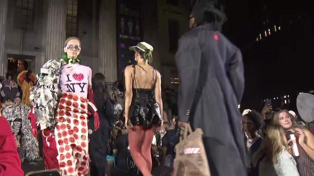 Fashion show models 