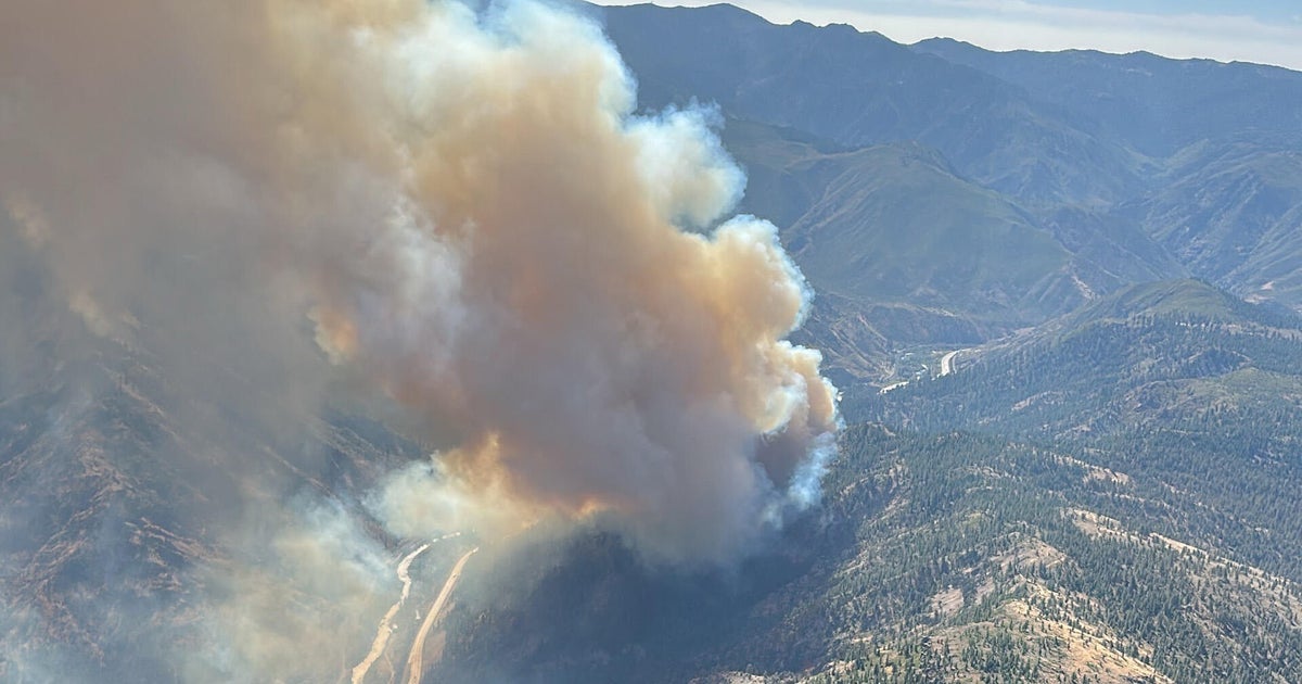 Nevada County wildfire near I-80 in Floriston prompts evacuation warning