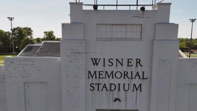 pontiac-stadium-shooting.jpg 