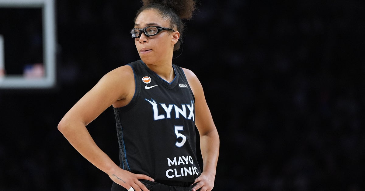 Lynx's Olivia Miles breaks Caitlin Clark's WNBA rookie points record by scoring 770th point